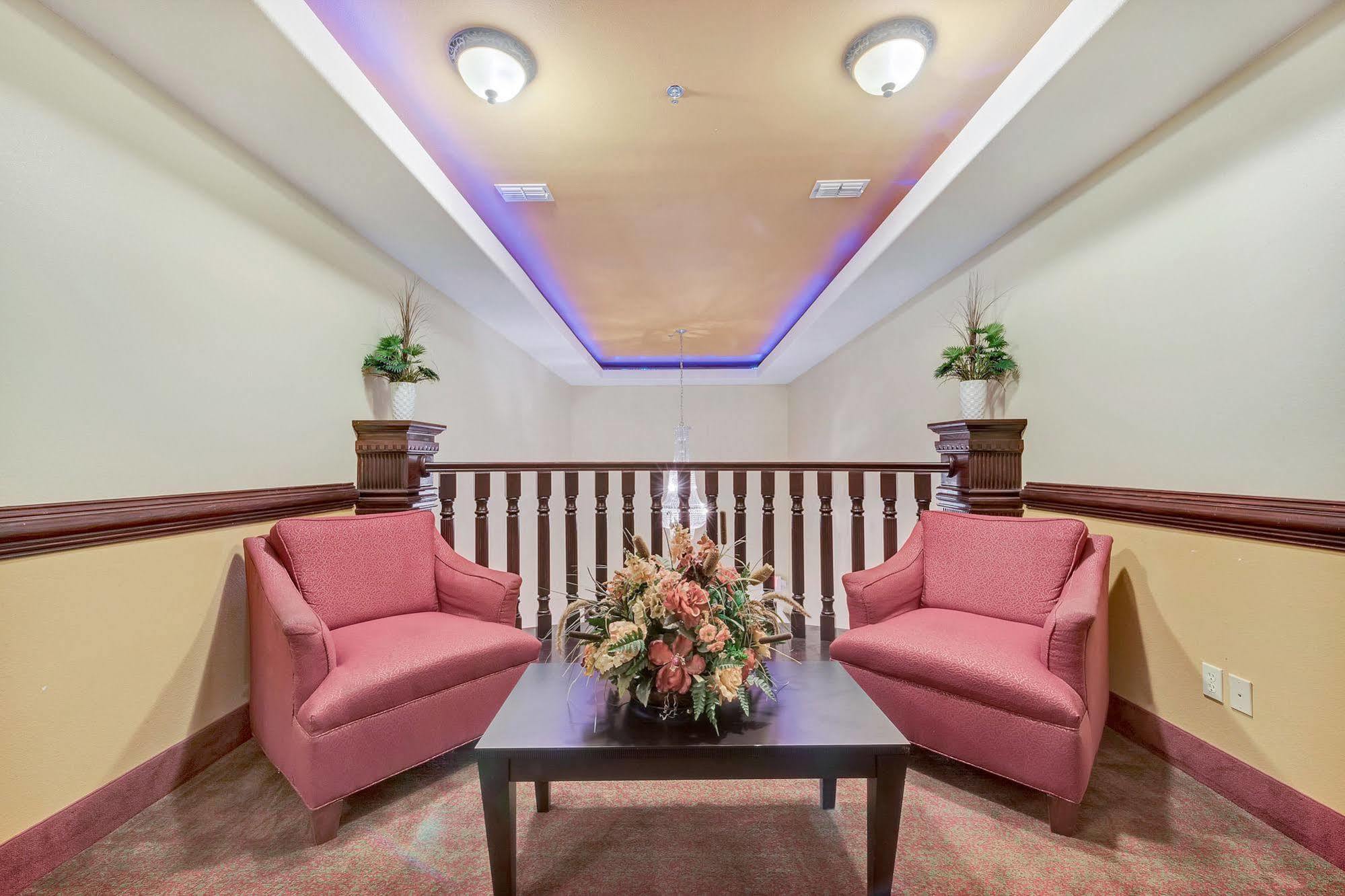 Super 8 By Wyndham Hidalgo At La Plaza Mall & Mcallen Airport Exterior foto