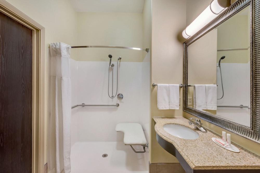 Super 8 By Wyndham Hidalgo At La Plaza Mall & Mcallen Airport Exterior foto